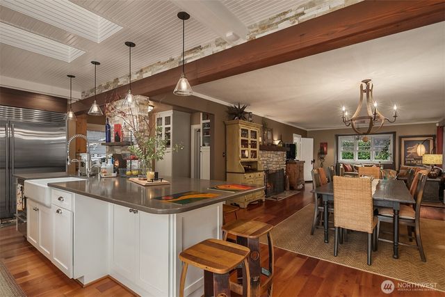 9225 Olympic View Drive, Edmonds, WA 98020