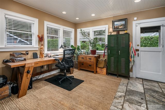 9225 Olympic View Drive, Edmonds, WA 98020