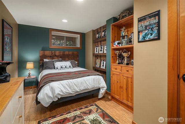 9225 Olympic View Drive, Edmonds, WA 98020