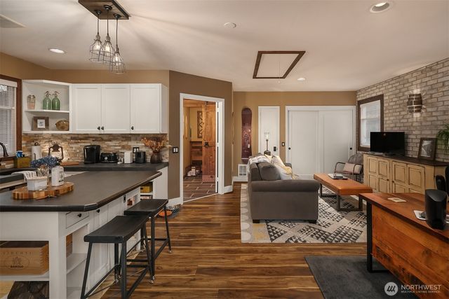 9225 Olympic View Drive, Edmonds, WA 98020