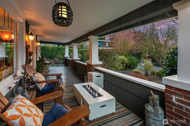 9225 Olympic View Drive, Edmonds, WA 98020