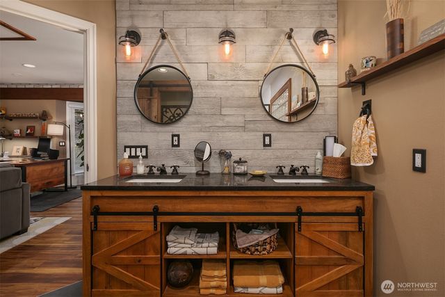 9225 Olympic View Drive, Edmonds, WA 98020