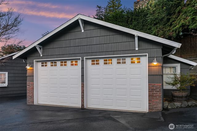 9225 Olympic View Drive, Edmonds, WA 98020