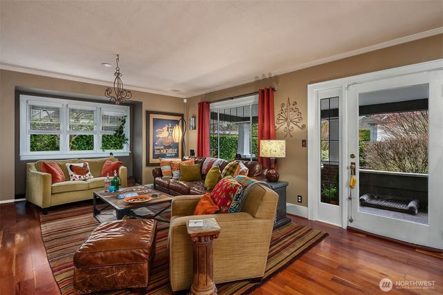 9225 Olympic View Drive, Edmonds, WA 98020