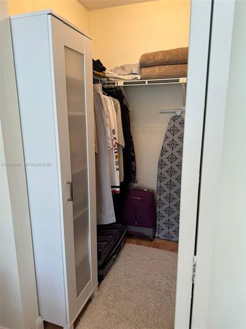 17021 N Bay Rd 318, Sunny Isles Beach, FL 33160