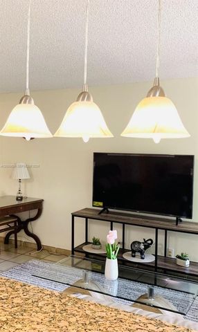 17021 N Bay Rd 318, Sunny Isles Beach, FL 33160