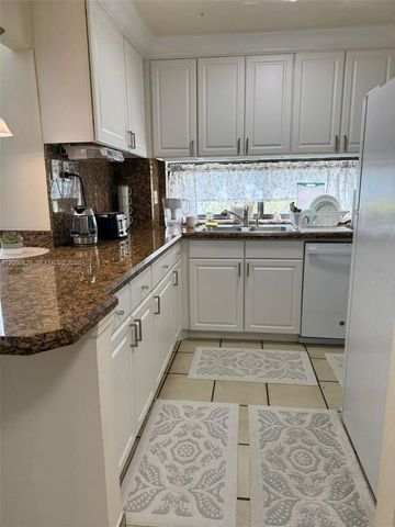 17021 N Bay Rd 318, Sunny Isles Beach, FL 33160