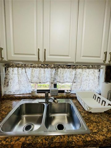 17021 N Bay Rd 318, Sunny Isles Beach, FL 33160