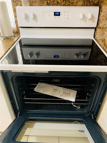 17021 N Bay Rd 318, Sunny Isles Beach, FL 33160