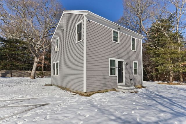 1597 Santuit-Newtown Rd, Barnstable, MA 02635