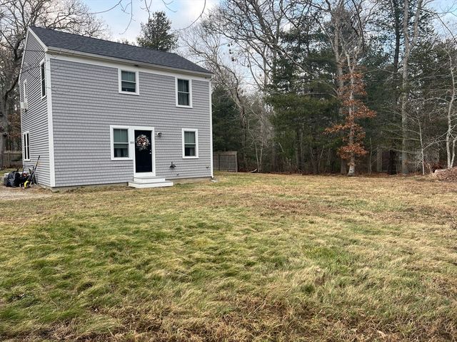 1597 Santuit-Newtown Rd, Barnstable, MA 02635