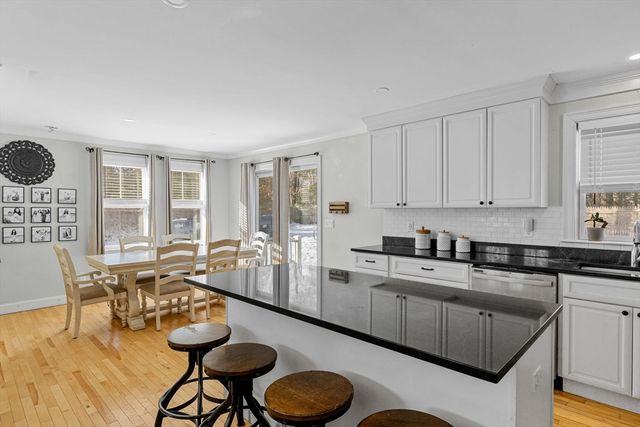 1597 Santuit-Newtown Rd, Barnstable, MA 02635