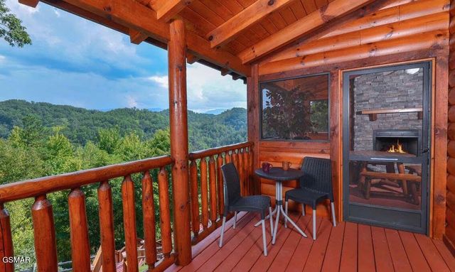3764 Ivy Way, Sevierville, TN 37876