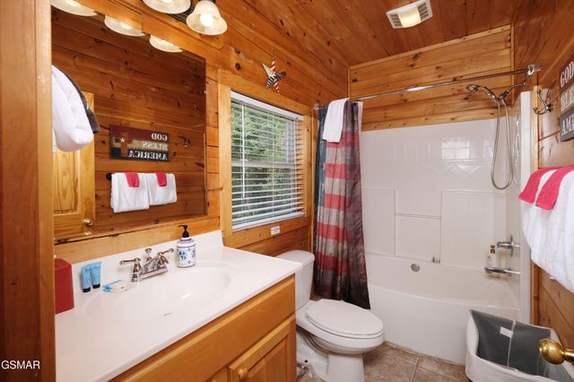 3764 Ivy Way, Sevierville, TN 37876