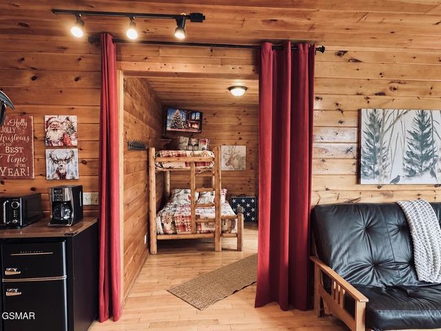 3764 Ivy Way, Sevierville, TN 37876