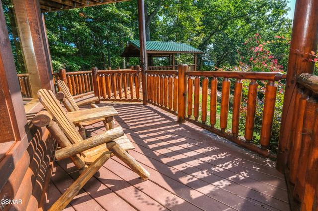 3764 Ivy Way, Sevierville, TN 37876
