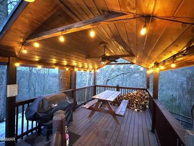 3764 Ivy Way, Sevierville, TN 37876