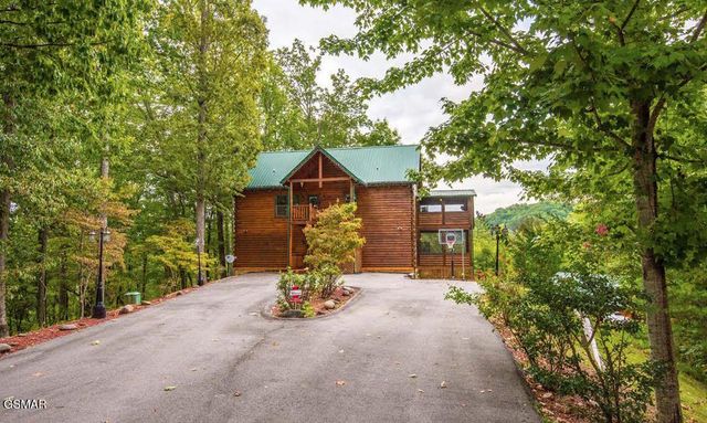 3764 Ivy Way, Sevierville, TN 37876