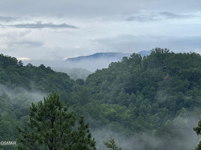 3764 Ivy Way, Sevierville, TN 37876