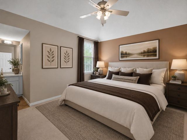 201 Lago Vista Street, Kemah, TX 77565