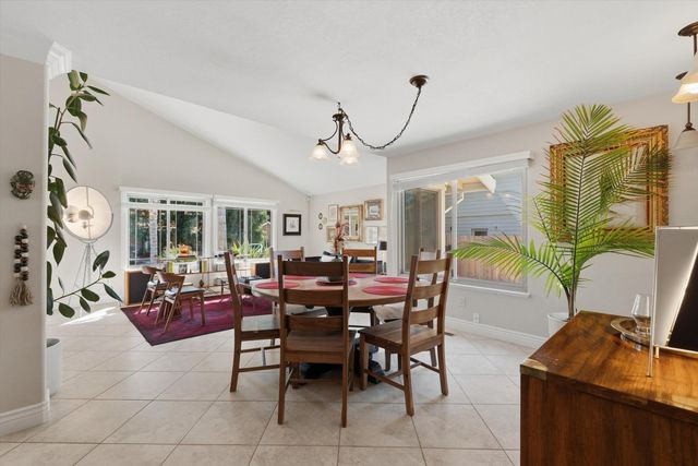 371 Rivertree, Sacramento, CA 95831