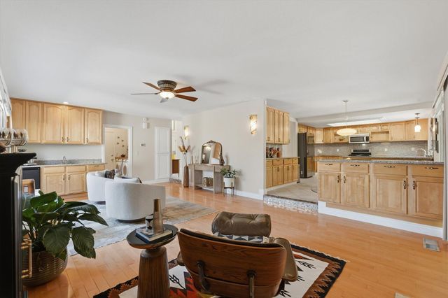 371 Rivertree, Sacramento, CA 95831