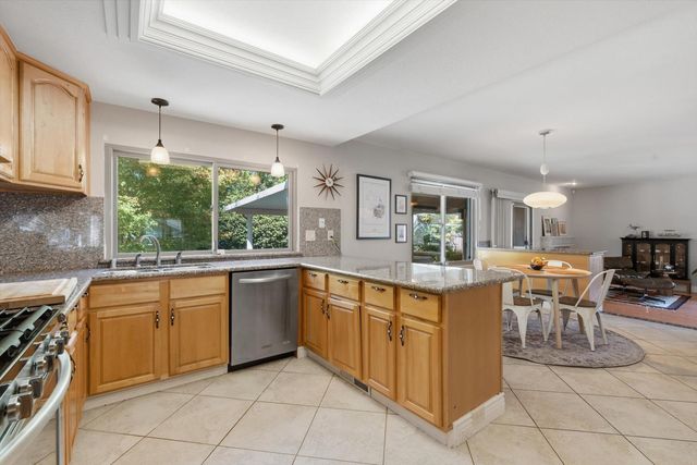371 Rivertree, Sacramento, CA 95831