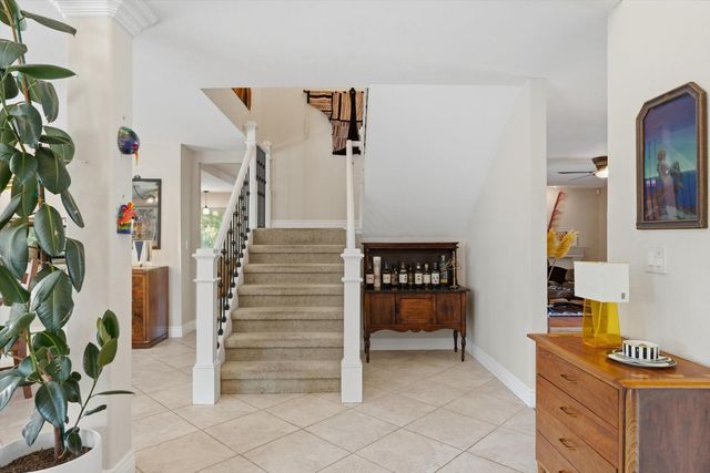 371 Rivertree, Sacramento, CA 95831