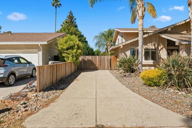 371 Rivertree, Sacramento, CA 95831