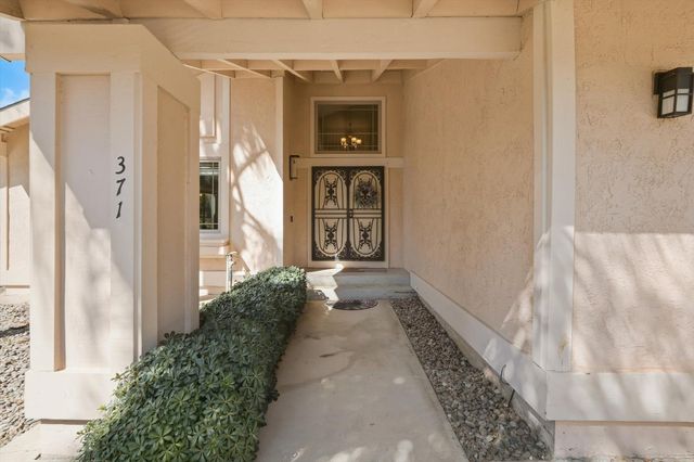 371 Rivertree, Sacramento, CA 95831
