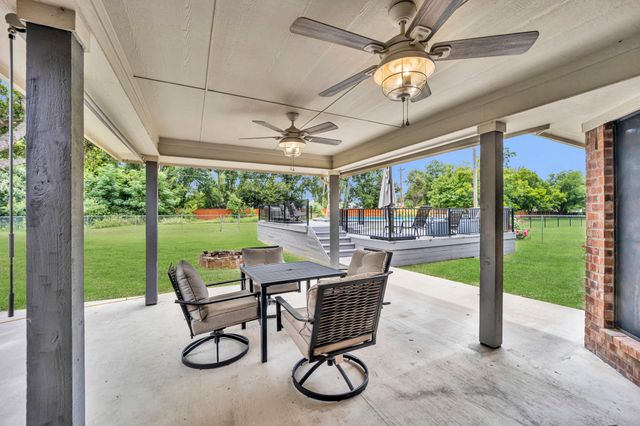 706 Janis Street, Granbury, TX 76049