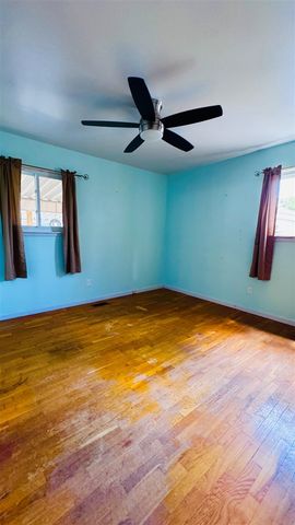 820 S Venoy Road, Westland, MI 48186