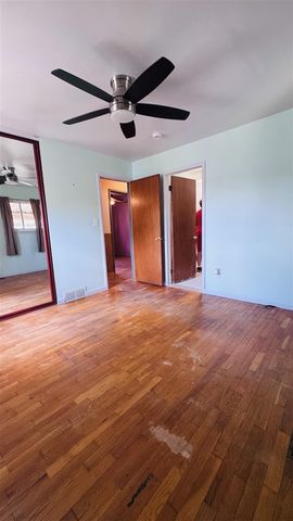820 S Venoy Road, Westland, MI 48186
