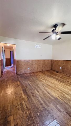 820 S Venoy Road, Westland, MI 48186