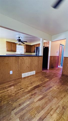 820 S Venoy Road, Westland, MI 48186