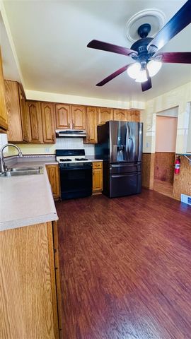 820 S Venoy Road, Westland, MI 48186