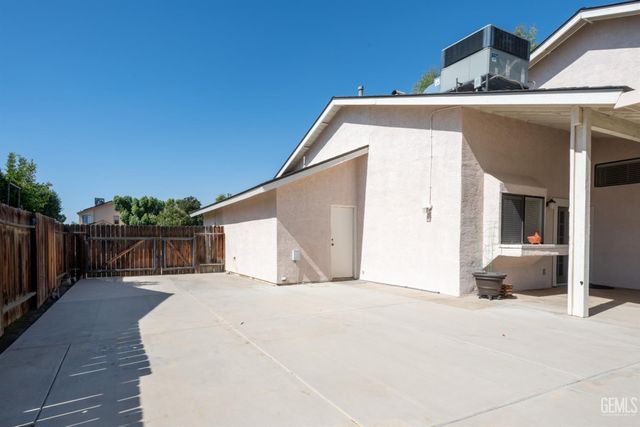 14001 San Lazaro Avenue, Bakersfield, CA 93314