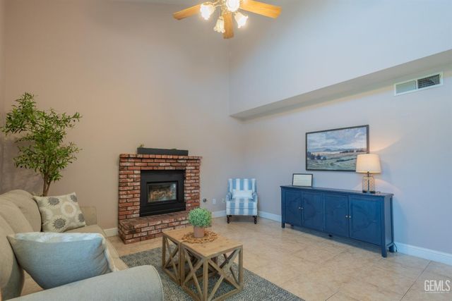 14001 San Lazaro Avenue, Bakersfield, CA 93314