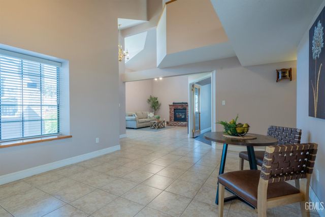 14001 San Lazaro Avenue, Bakersfield, CA 93314