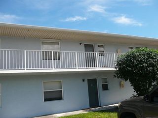617 Ixoria Avenue 15, Fort Pierce, FL 34982