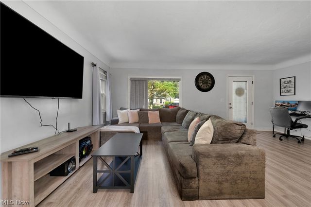 991 Reeve Road, Elyria, OH 44035