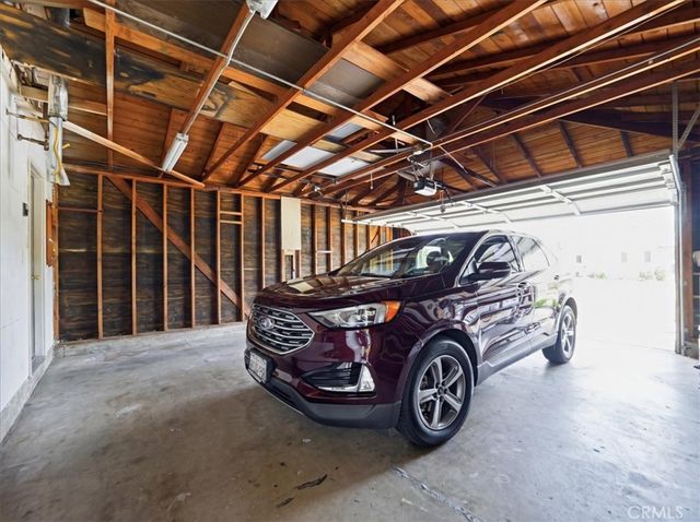 900 Cortez, Corona, CA 92882