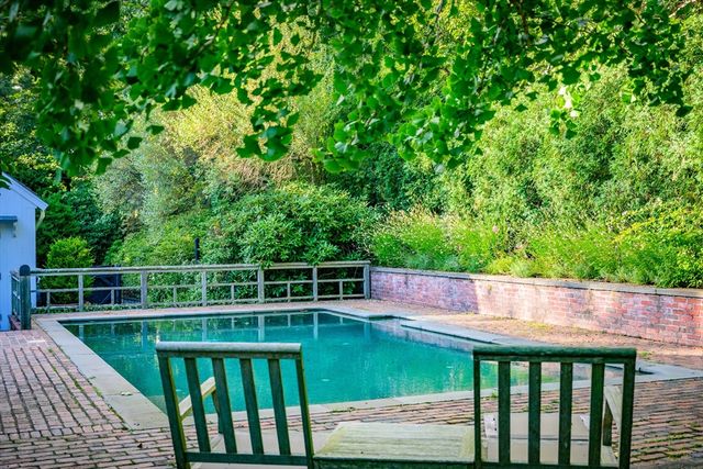 245 North Bay Road, Barnstable, MA 02655