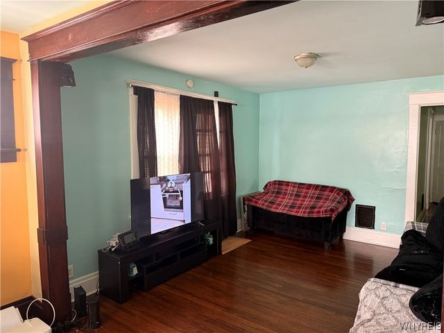 21 Elgas Street, Buffalo, NY 14207