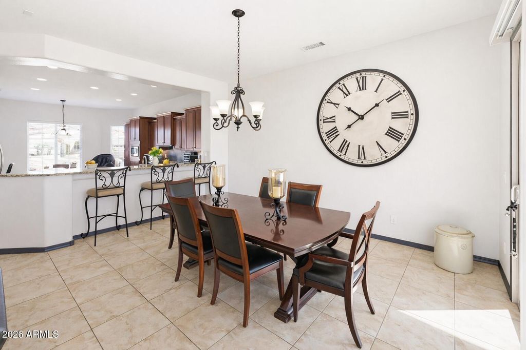 Image 11 of property listing at 26657 W MOHAWK Lane, Buckeye, AZ 85396