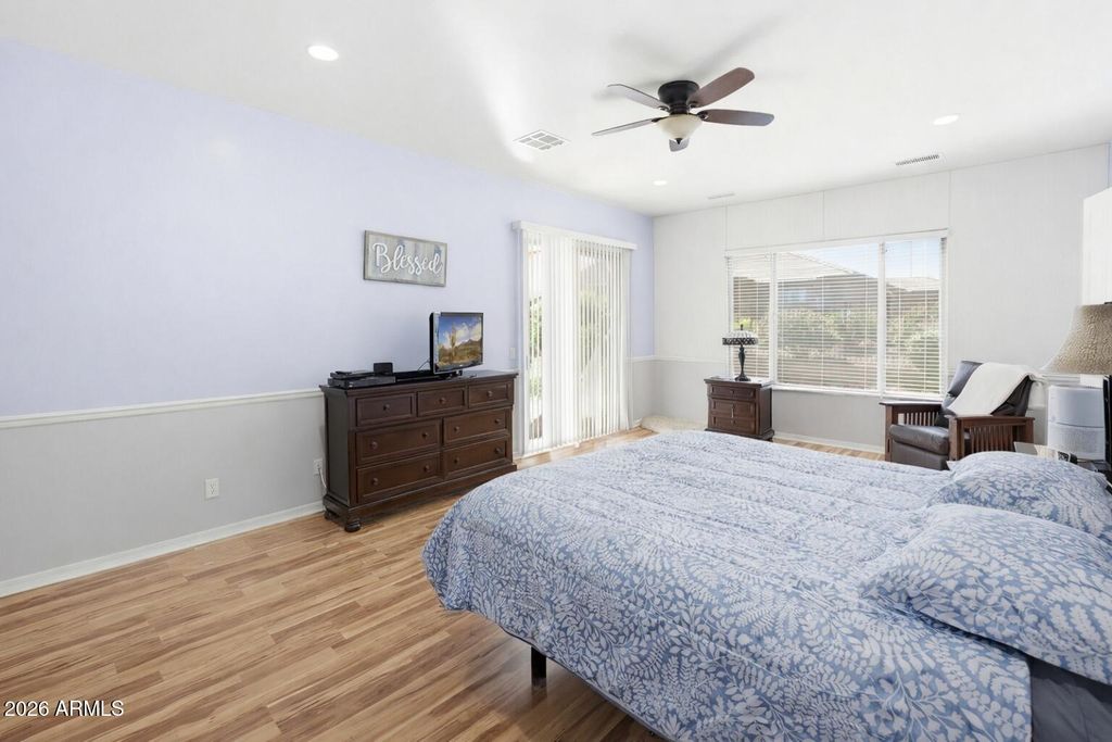 Image 18 of property listing at 26657 W MOHAWK Lane, Buckeye, AZ 85396