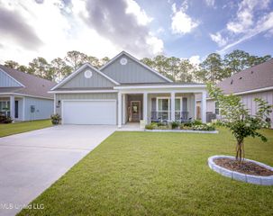 7713 Coral Lane, Ocean Springs, MS 39564