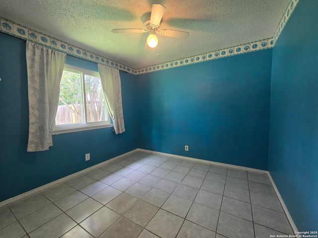 8015 Forest Ash, Live Oak, TX 78233