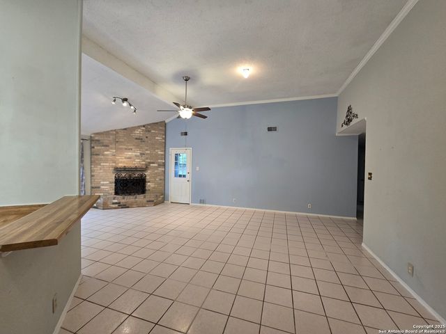 8015 Forest Ash, Live Oak, TX 78233