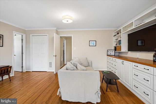 8812 MAXWELL DR, Potomac, MD 20854